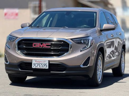 Used 2018 GMC Terrain SLE FWD image 4