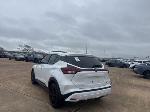 Certified 2023 Nissan Kicks SR w/ SR Premium Package image 15