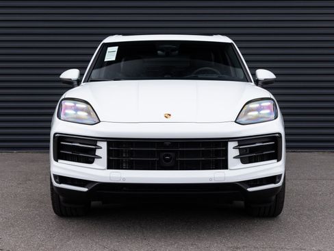 New 2026 Porsche Cayenne image 7