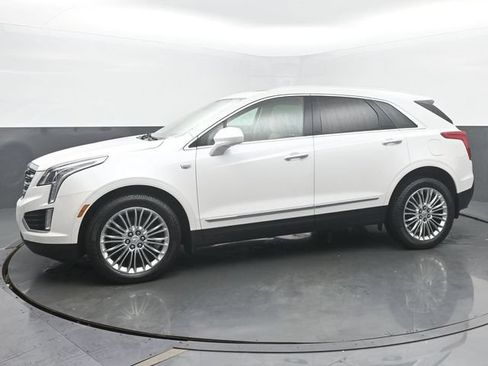 Used 2017 Cadillac XT5 Luxury w/ Advanced Security Package AWD/4WD image 2