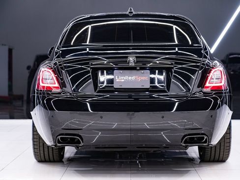 Used 2022 Rolls-Royce Ghost Black Badge AWD/4WD image 37