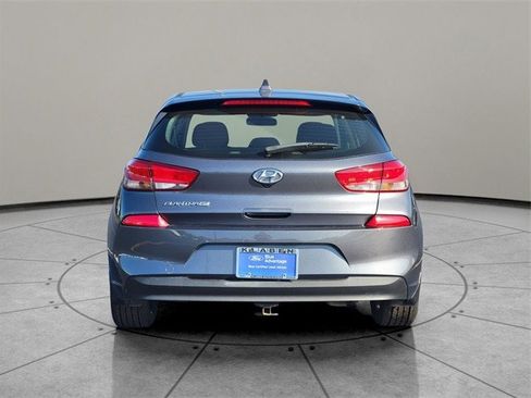 Used 2019 Hyundai Elantra GT image 11