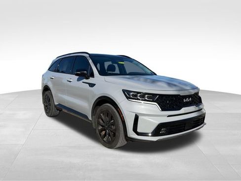 Used 2023 Kia Sorento SX FWD image 3