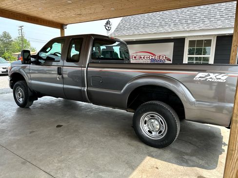 Used 2012 Ford F250 XL w/ PWR Equipment Group image 6