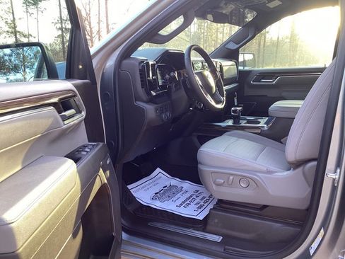 New 2025 Chevrolet Silverado 1500 RST w/ Convenience Package II image 9