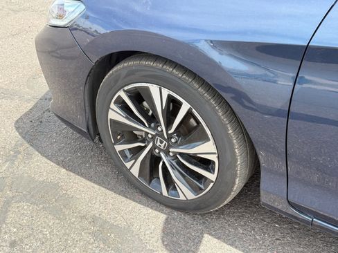 Used 2017 Honda Accord EX-L image 7