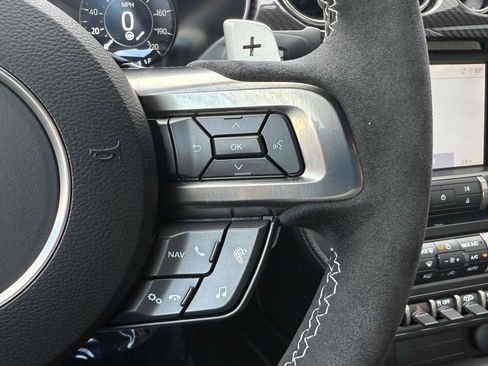 Used 2021 Ford Mustang Shelby GT500 w/ Carbon Fiber Track Pack image 42