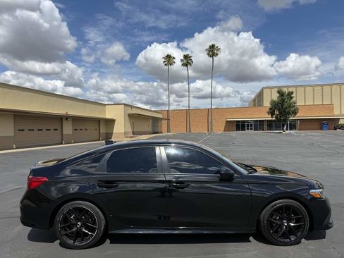 Used 2022 Honda Civic Sport image 8