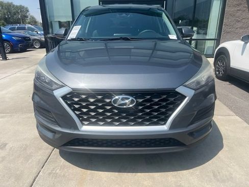 Used 2019 Hyundai Tucson SE FWD image 2