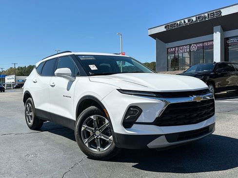 Used 2024 Chevrolet Blazer LT w/ Convenience Package FWD image 1