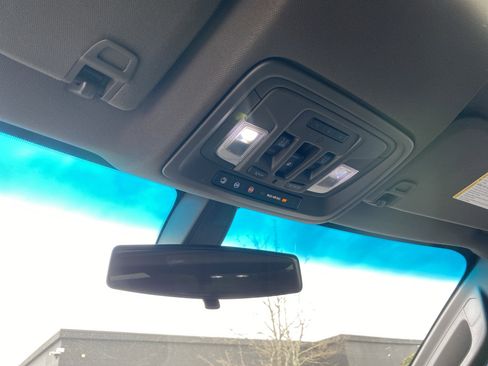 Used 2019 Chevrolet Silverado 1500 RST image 21