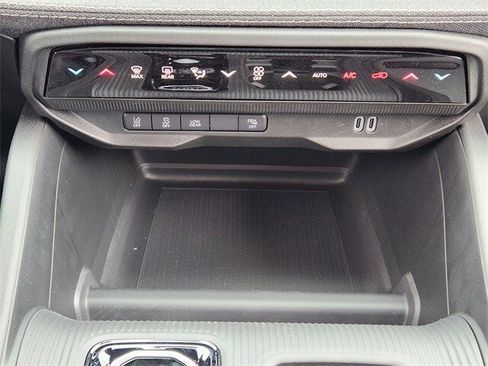 New 2026 Jeep Cherokee Laredo image 15