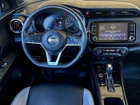 Used 2021 Nissan Kicks SR w/ SR Premium Package image 22