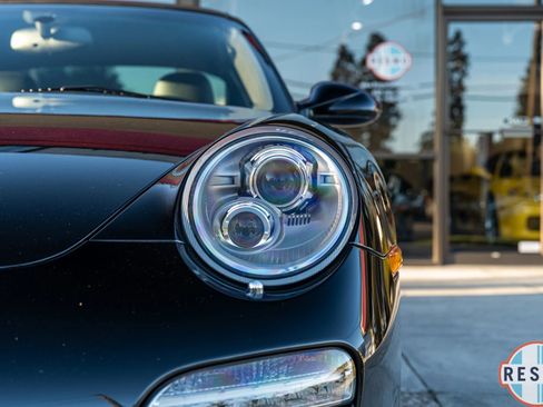Used 2012 Porsche 911 Carrera 4S image 22