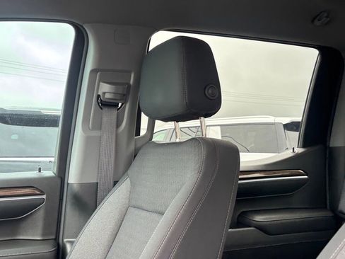 Used 2022 Chevrolet Silverado 1500 RST image 12