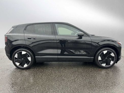 New 2025 Volvo EX30 Plus w/ Protection Package Premier image 2