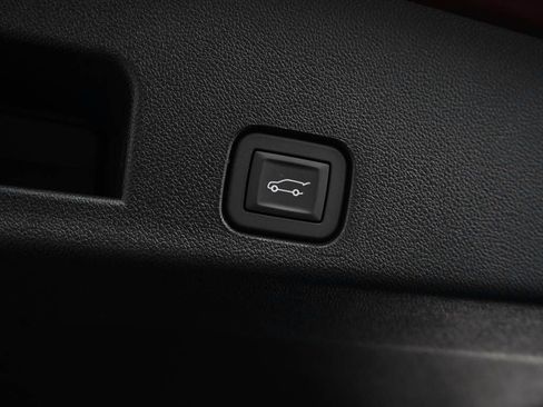 New 2026 GMC Acadia Elevation w/ Elevation Premium Package AWD/4WD image 9
