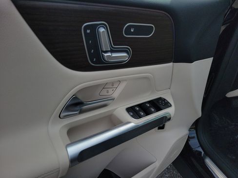 Certified 2026 Mercedes-Benz GLB 250 image 20