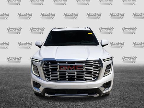 Used 2025 GMC Yukon Denali w/ Denali Reserve Package AWD/4WD image 2