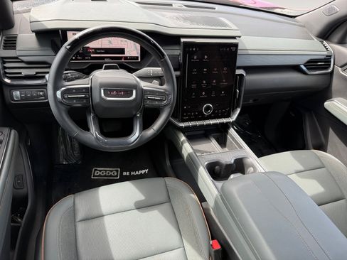 Used 2025 GMC Acadia AT4 w/ Super Cruise Package AWD/4WD image 15