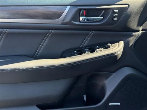 Used 2019 Subaru Legacy 3.6R Limited w/ Popular Package #2A image 14