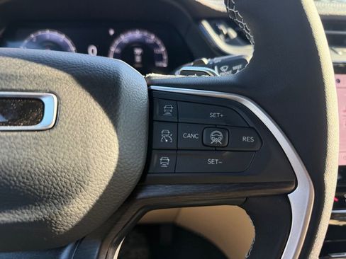 New 2026 Jeep Grand Cherokee Limited w/ Luxury Tech Group II RWD image 22