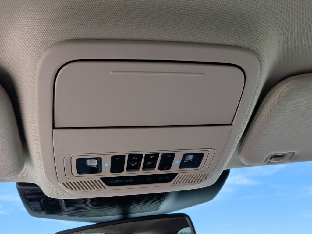 Used 2023 Ford Explorer Limited w/ Limited Technology Package RWD image 23