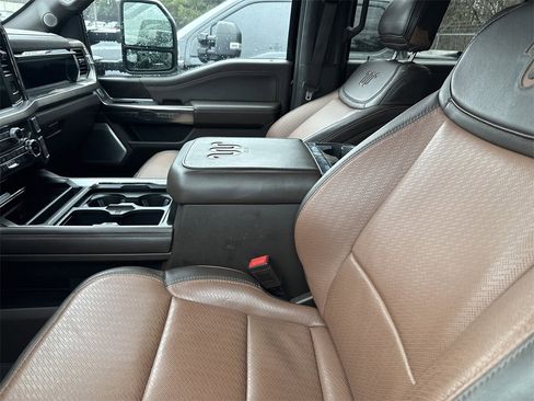 Used 2023 Ford F250 King Ranch w/ Chrome Package image 8