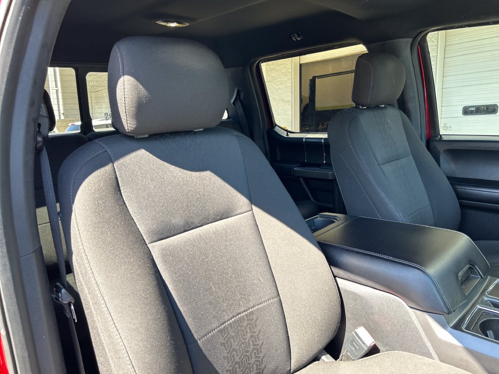 Used 2018 Ford F150 XLT w/ Equipment Group 302A Luxury AWD/4WD image 13