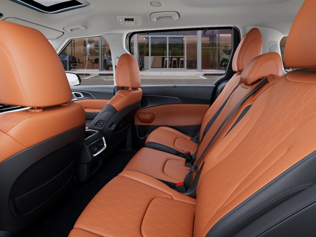 New 2026 Kia Carnival SX w/ SX Dark Edition Package FWD image 18
