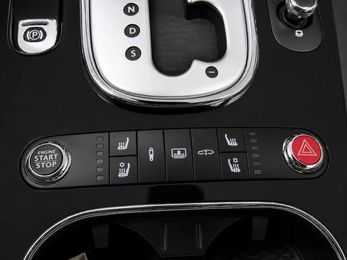 Used 2015 Bentley Flying Spur V8 AWD/4WD image 44