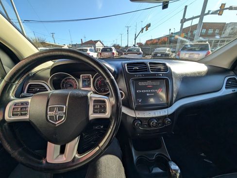 Used 2019 Dodge Journey GT image 21