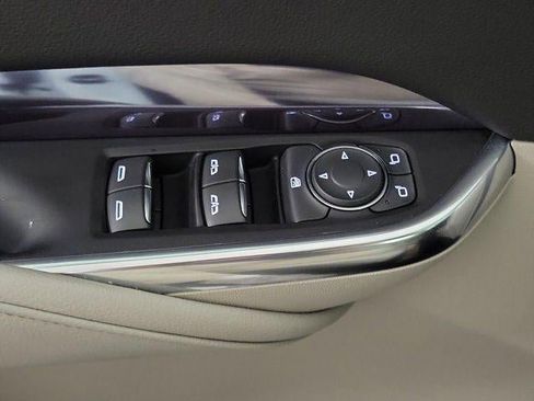 Certified 2023 Cadillac XT4 Luxury FWD image 18