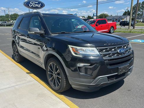 Used 2019 Ford Explorer XLT w/ Equipment Group 202A AWD/4WD image 3
