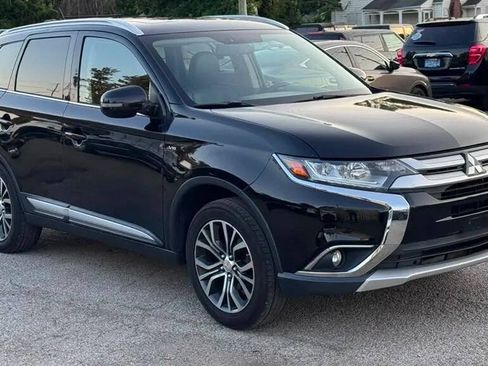 Used 2016 Mitsubishi Outlander GT AWD/4WD image 10