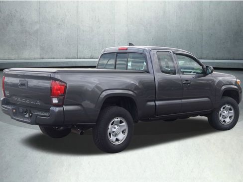 Used 2018 Toyota Tacoma SR w/ SR Convenience Package AWD/4WD image 8