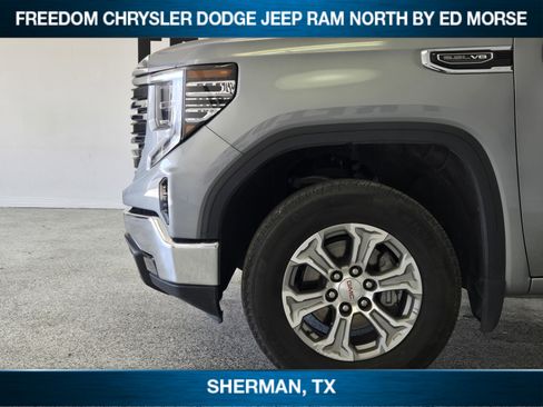 Used 2025 GMC Sierra 1500 SLT AWD/4WD image 6