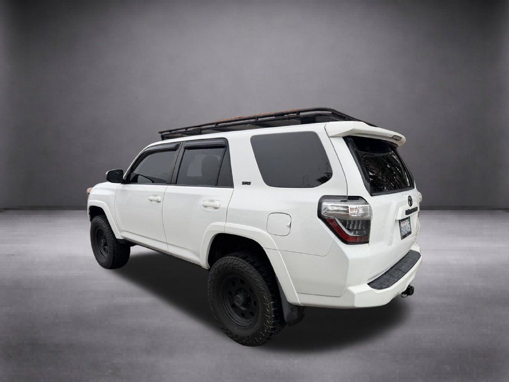 Used 2015 Toyota 4Runner SR5 AWD/4WD image 9
