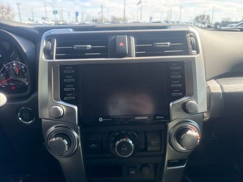 Used 2024 Toyota 4Runner SR5 Premium image 17