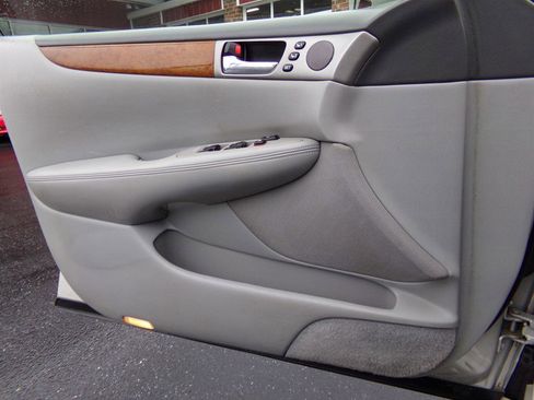 Used 2005 Lexus ES 330 image 66