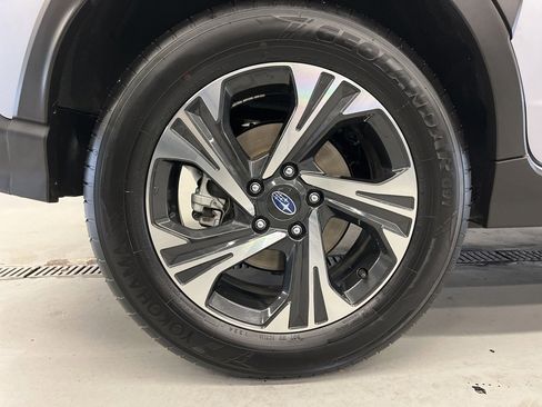 Used 2024 Subaru Crosstrek 2.0i Premium image 34