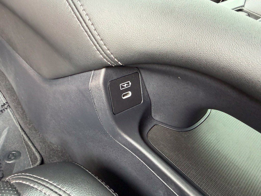 Used 2024 Honda HR-V EX-L image 25