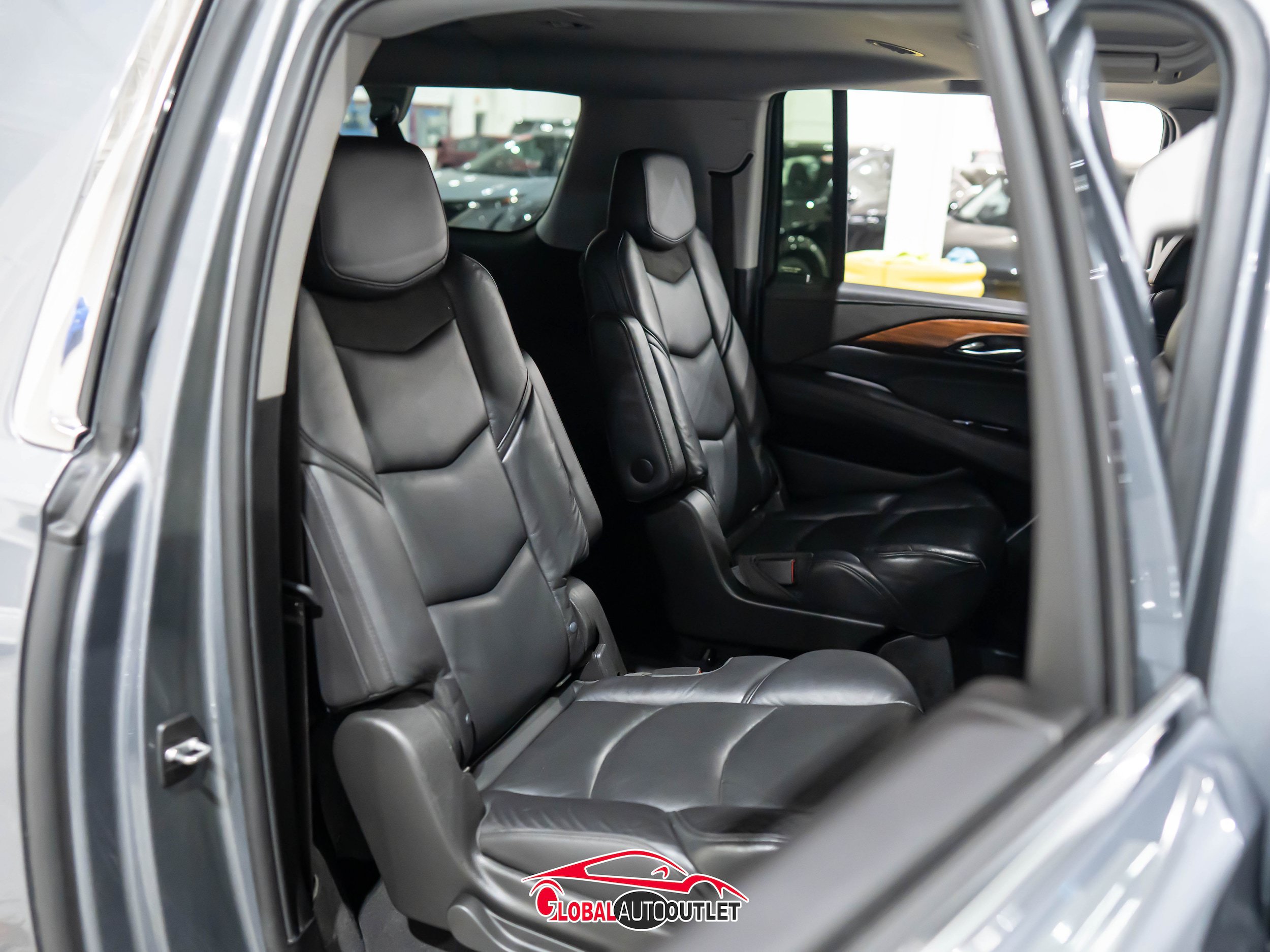 Used 2019 Cadillac Escalade ESV Luxury AWD/4WD image 18