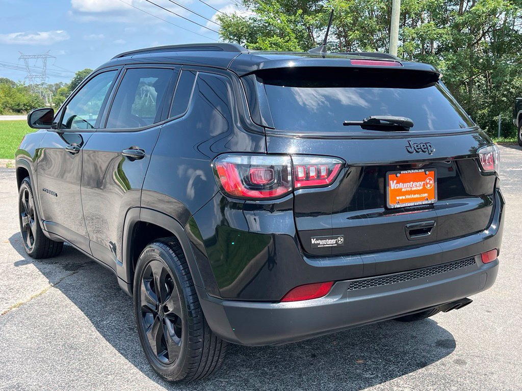 Used 2021 Jeep Compass Latitude FWD image 8