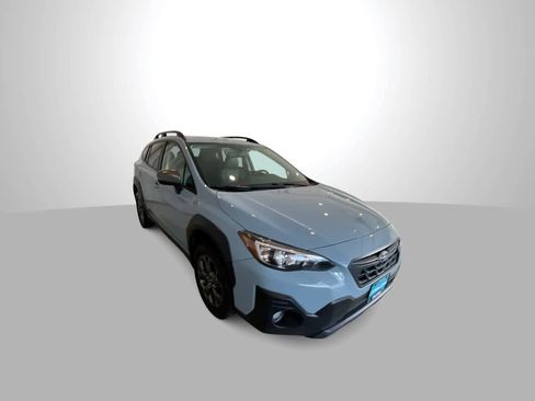 Used 2022 Subaru Crosstrek 2.5i Sport w/ Moonroof Package image 2