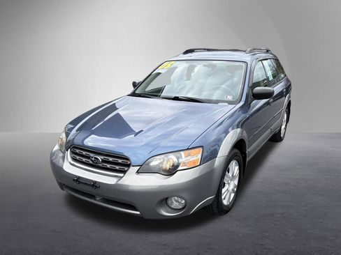 Used 2005 Subaru Outback 2.5i AWD/4WD image 8