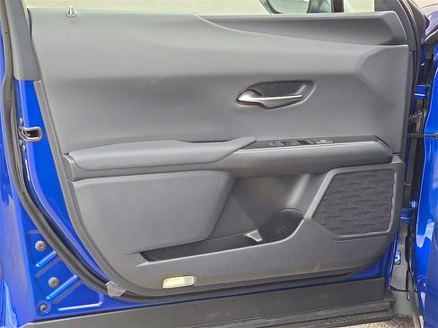 New 2025 Lexus UX 300h FWD image 16