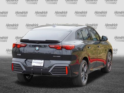 Certified 2025 BMW X2 xDrive28i w/ M Sport Package image 8