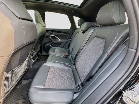 Certified 2025 Audi SQ5 Premium Plus AWD/4WD image 28