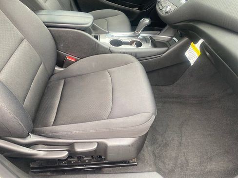 Used 2016 Chevrolet Malibu LT FWD image 18